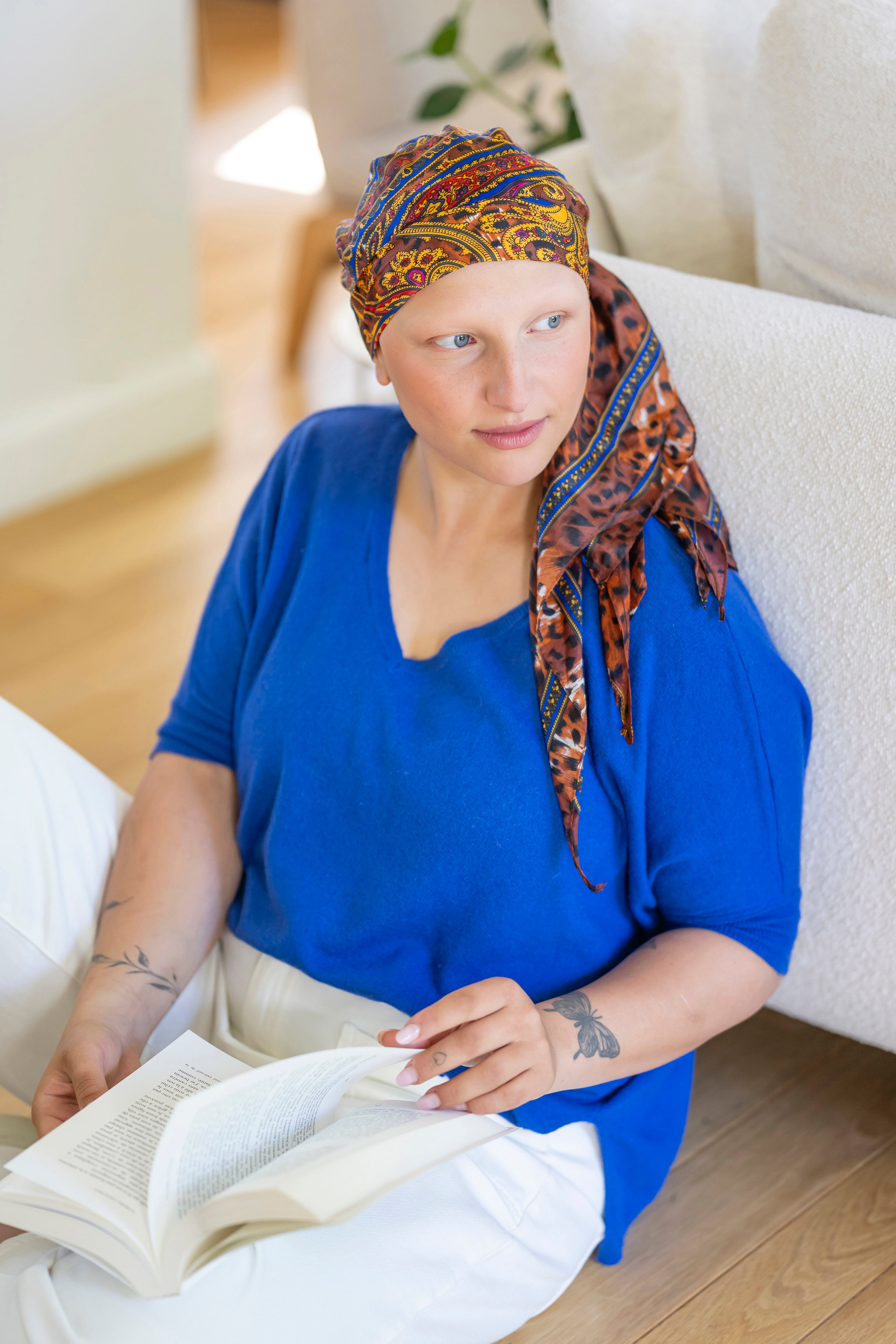 Carole - Foulard femme en soie pré-noué, prêt à porter, élégant, chic - iconic bella