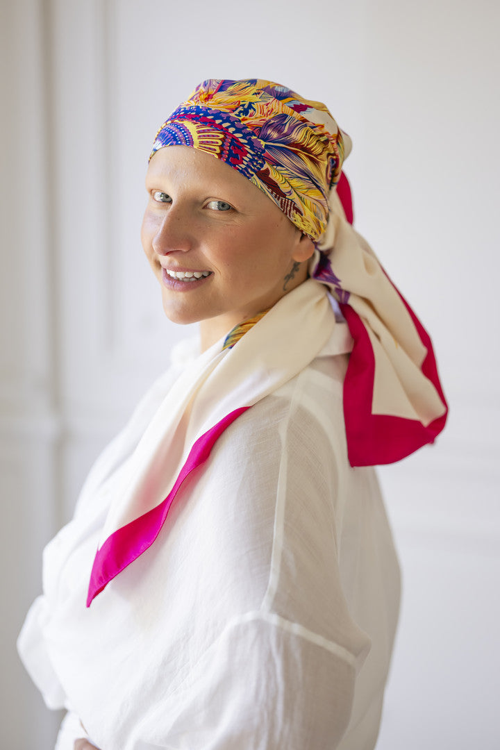 Carole - Foulard femme en soie pré-noué, prêt à porter, élégant, chic - iconic bella