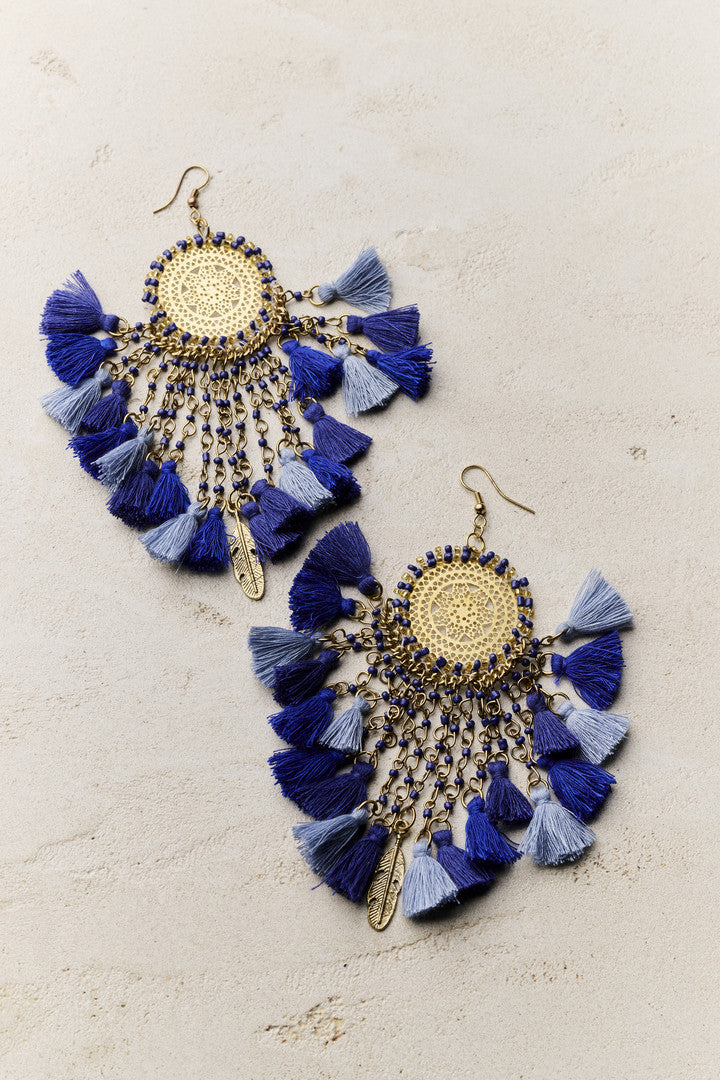 Boucles d’oreilles gitanes à pompons bleus - Style bohème chic