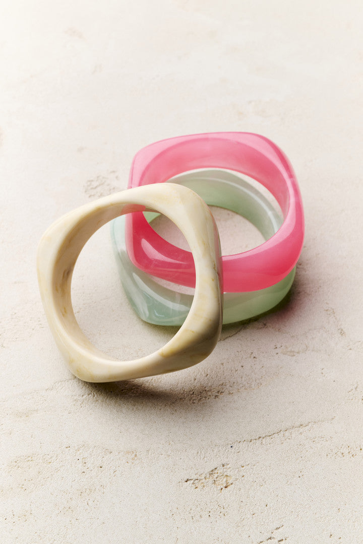 Bracelet jonc en résine marbrée coloré